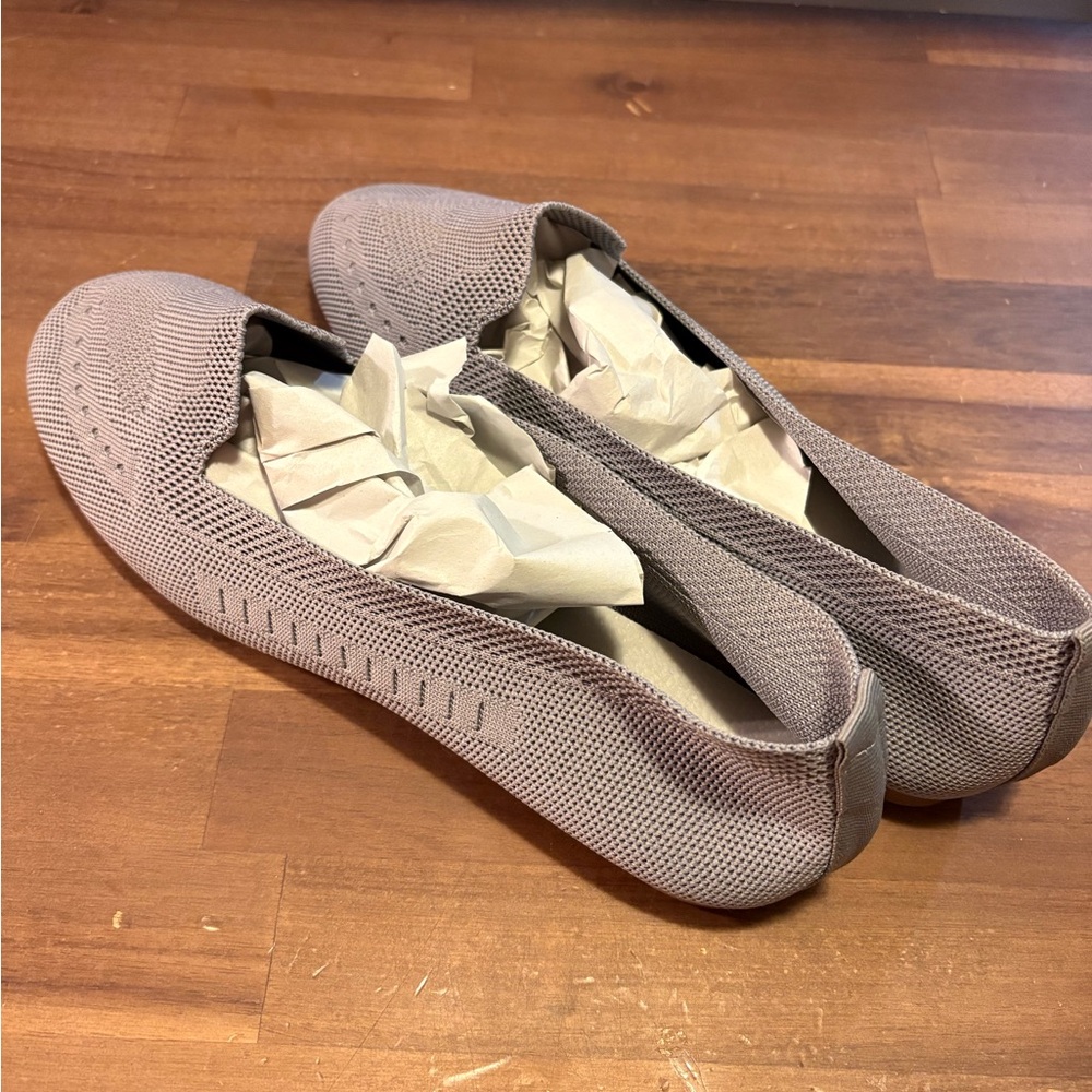 Women’s Gray Knit Slip-On Flats Size 10.5 - Picture 8 of 10